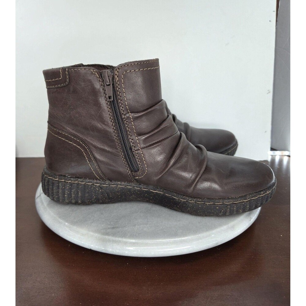Clarks Collection Ankle Boots Womens Size 8 Brown Leather Zip Wedge Booties - Picture 9 of 16